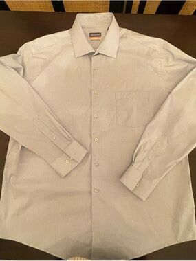 Van Heusen Men's Long-Sleeve Dress Shirt